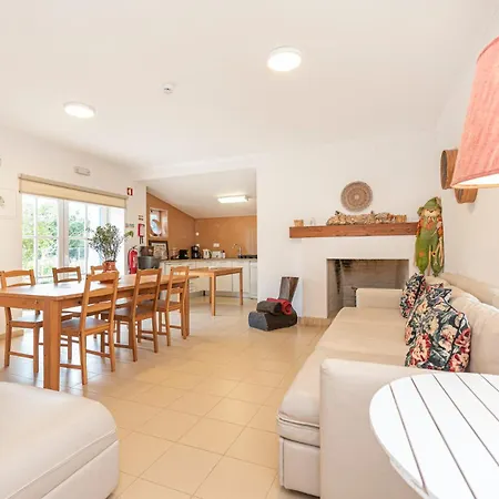 Casa Do Pomar * Sesimbra